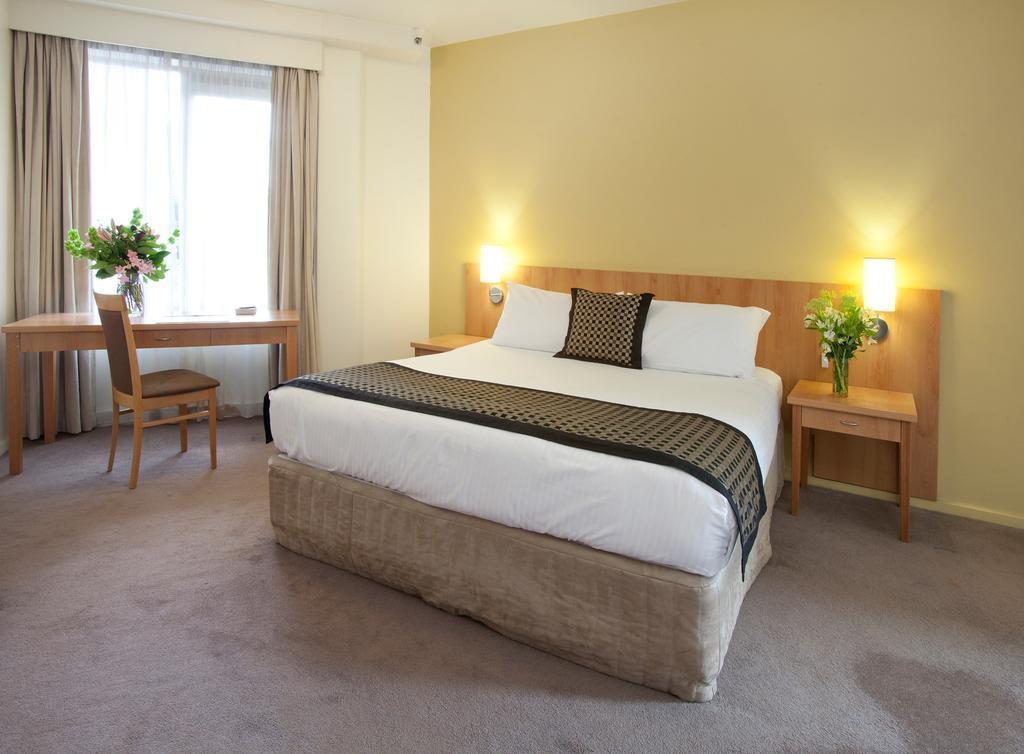 Hotel Mercure North Melbourne 4*