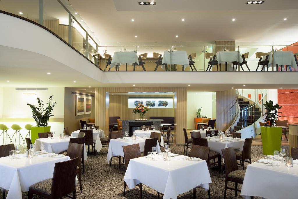 Зображення Parkview Hotel St Kilda Road 4*