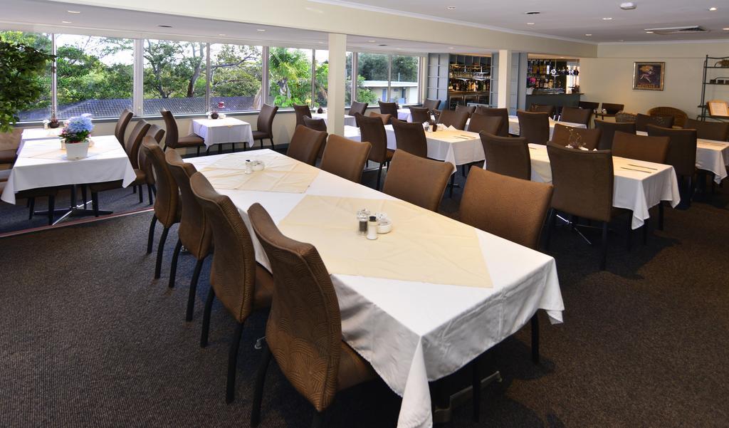 Фото Best Western Twin Towers Inn 4*