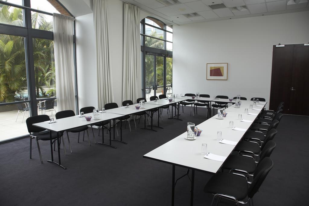 Картинка Adina Apartment Hotel Sydney Central 4*