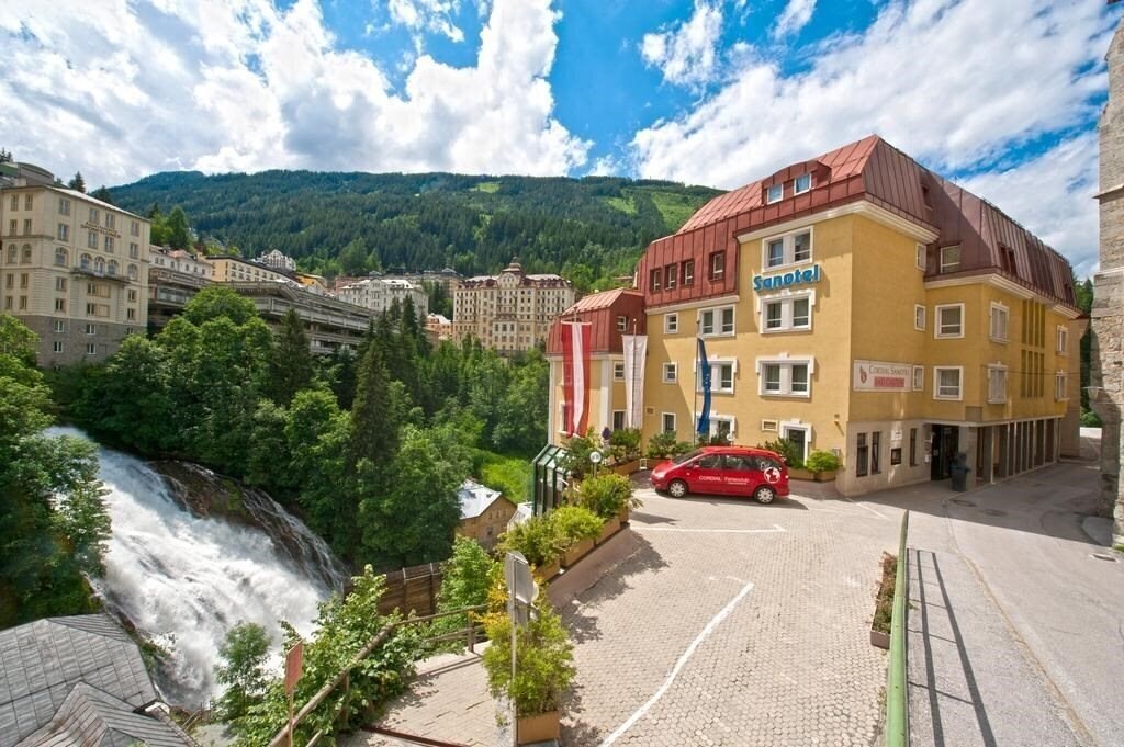 Отель Cordial Sanotel 4*