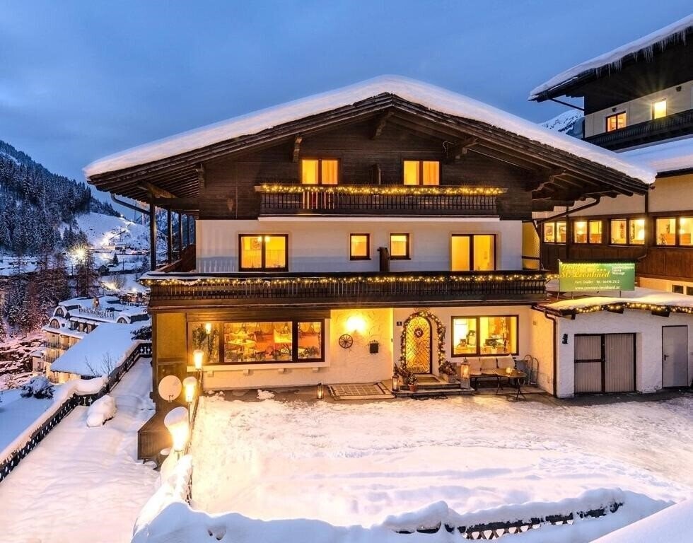 Hotel St. Leonhard Apartment (Bad Hofgastein) 3*