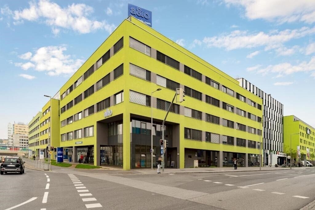Hotel A&O Graz Hauptbahnhof 2*