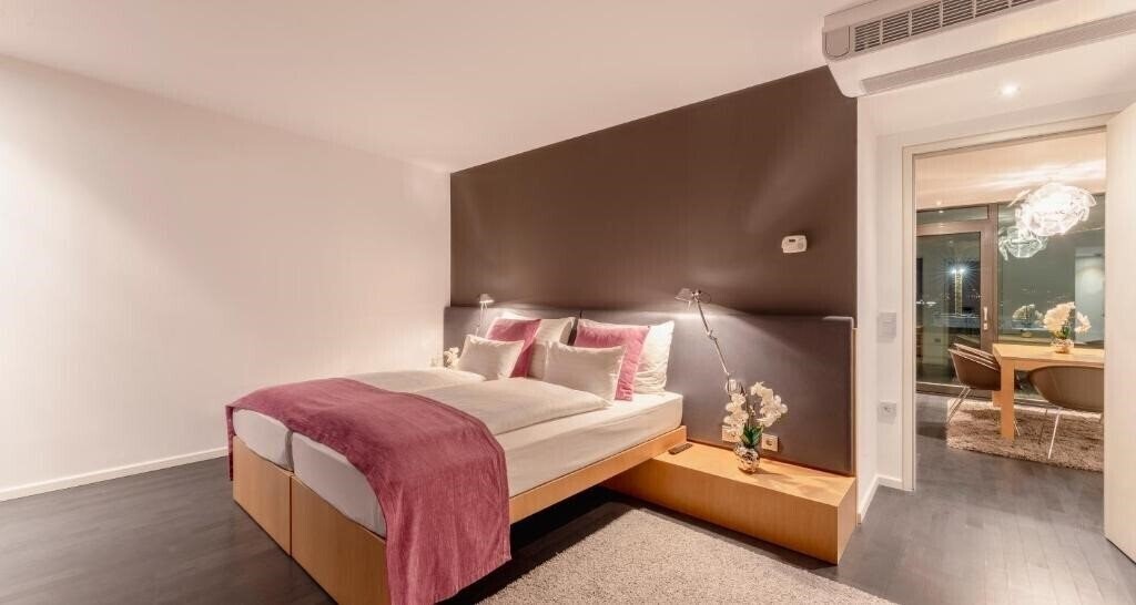 Готель Roomz Graz 1*