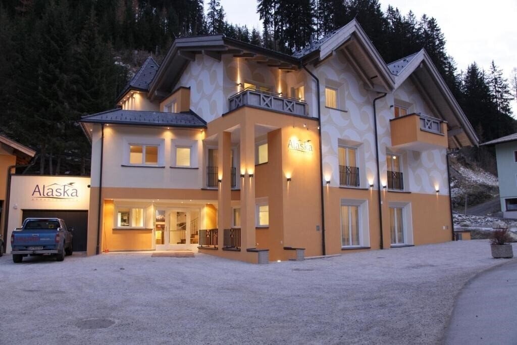 Hotel Alaska апартаменты