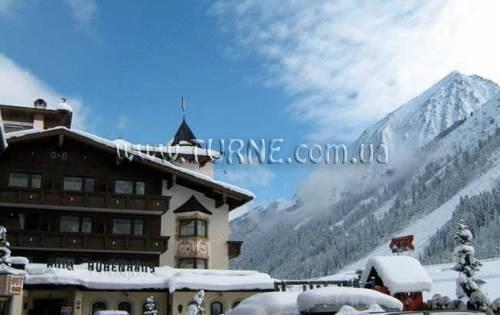 Готель Alpenbadhotel Hohenhaus 4*