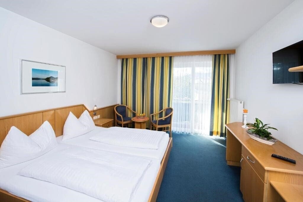 Фото Reichmann Hotel 3*