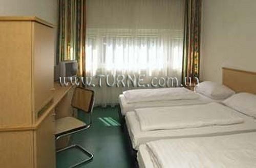 Готель Youthotel Linz 3*