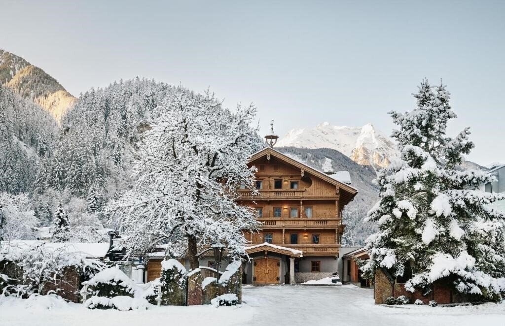 Отель Gutshof Zillertal 4*