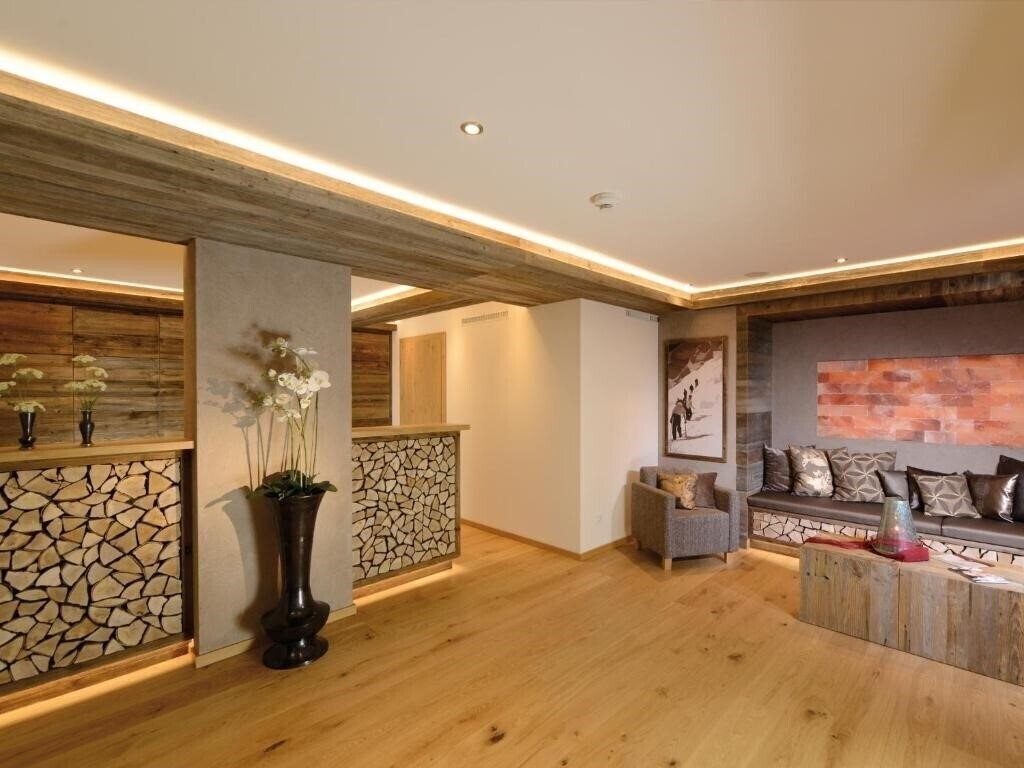 Фотографія Garni Alpenjuwel 4*