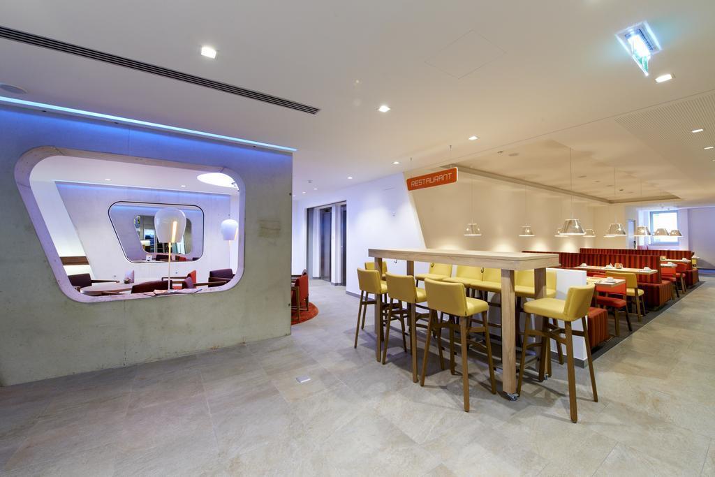 Obraz Simms Hotel 4*