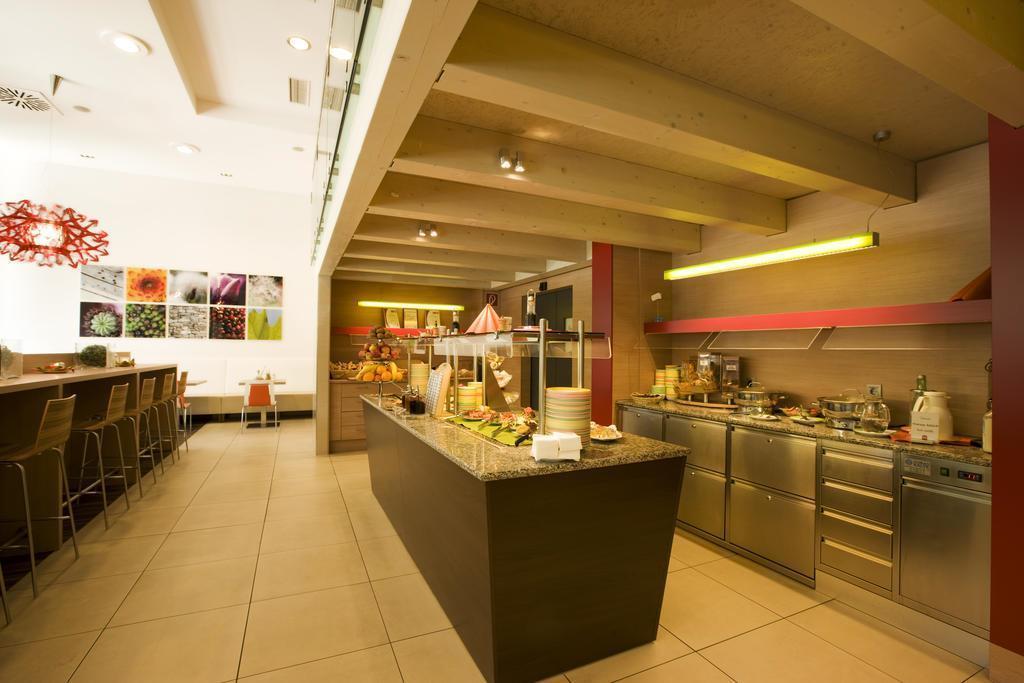 Фото Ibis Wien Messe 3*