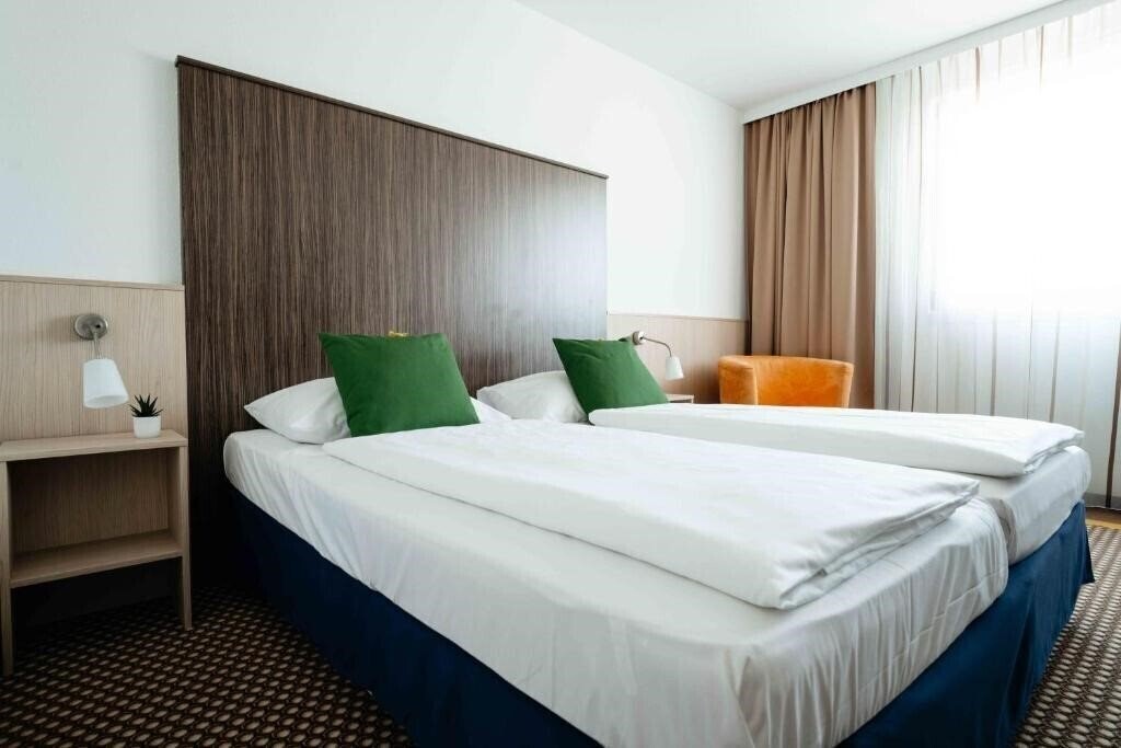 Zdjęcia Ramada Vienna South 4*