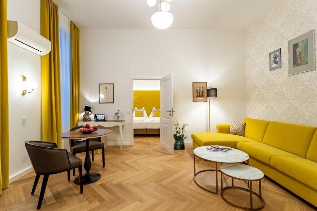 Готель Cordial Theaterhotel Wien 4*
