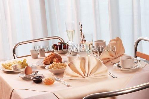 Готель Austria Trend 4*