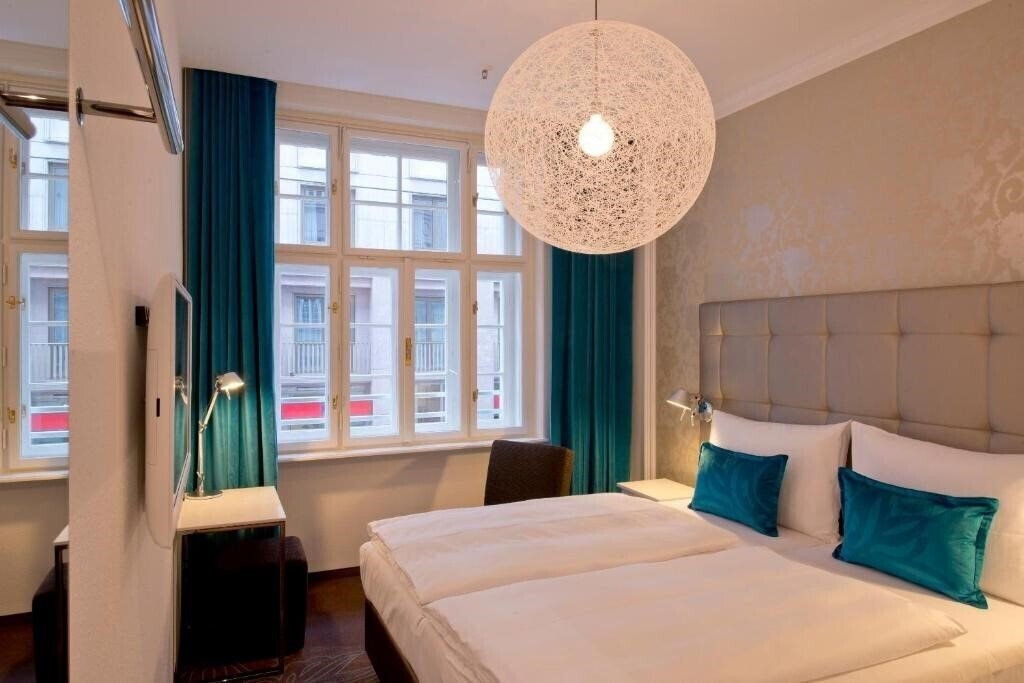 Zdjęcia Motel One Wien Staatsoper 3*