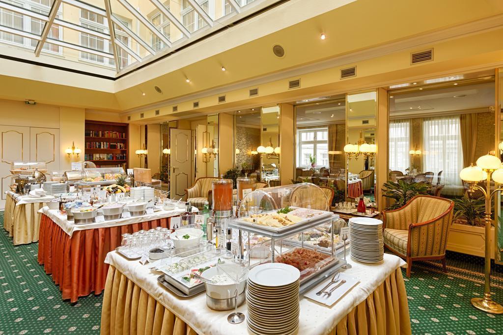 Готель Best Western Hotel City Central 4*