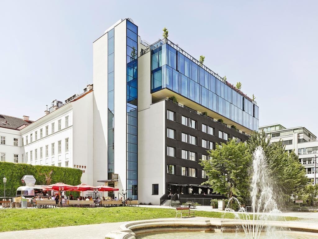 Отель 25hours Hotel 4*