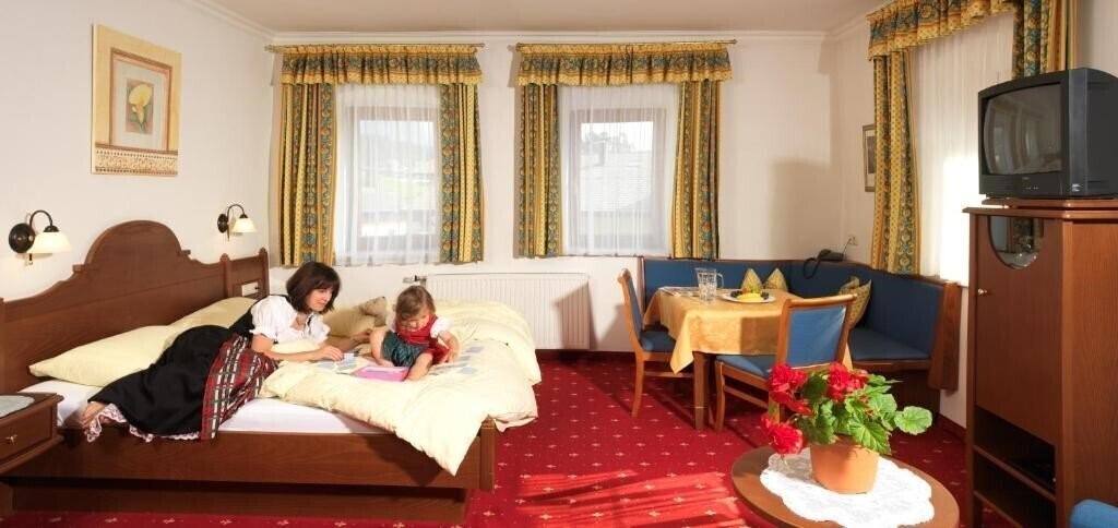 Zdjęcie Feldwebel Hotel Restaurant 4*