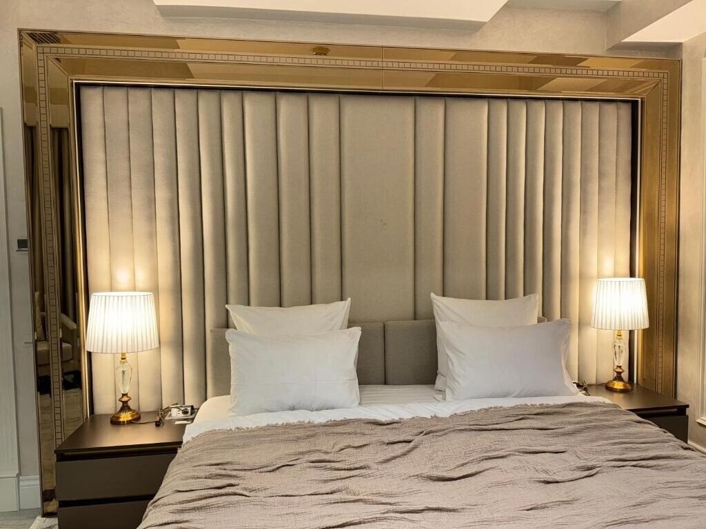 Zdjęcie Ganjali Hotel 4*