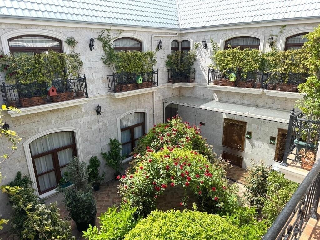 Hotel Midway Hotel 5*