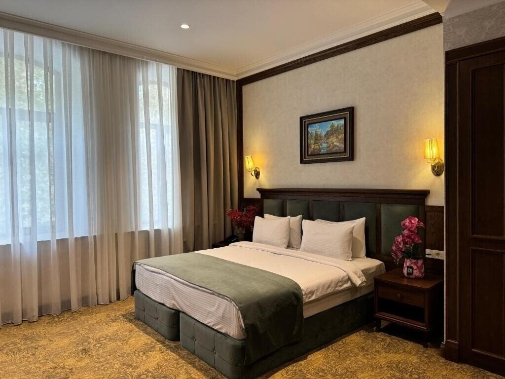 Zdjęcia Midway Hotel 5*