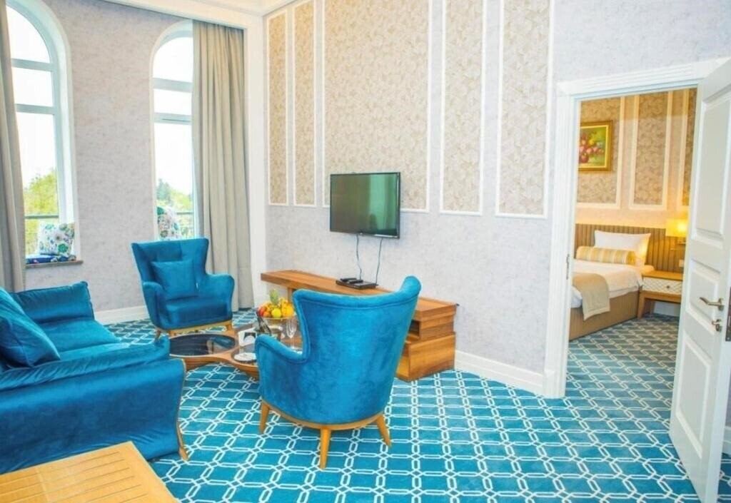 Zdjęcie Promenade Hotel 5*