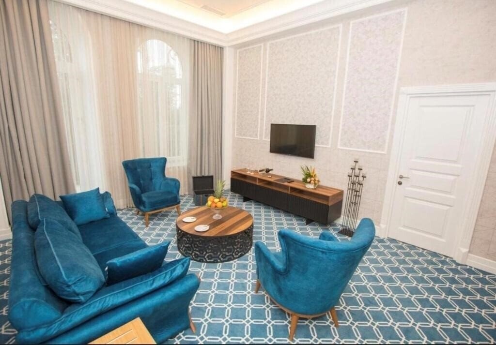 Zdjęcie Promenade Hotel 5*