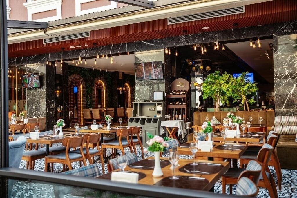 Зображення Theatrum Hotel 5*