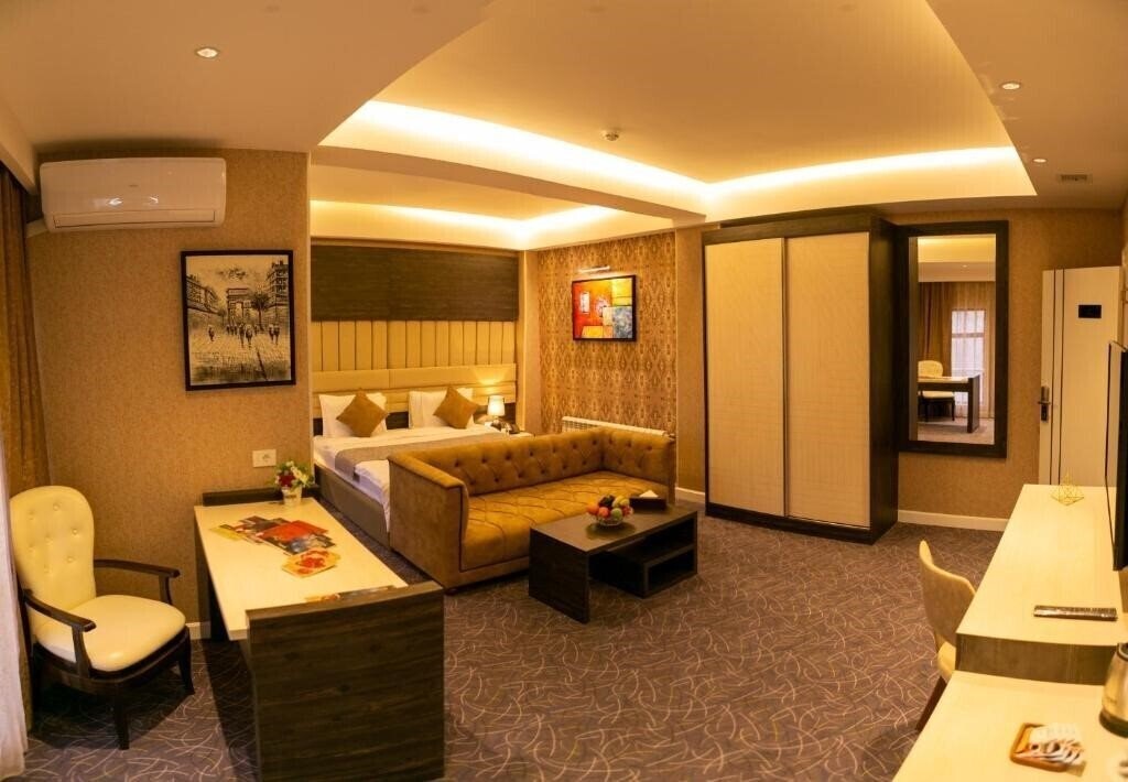 Hotel Parkway Inn Hotel & SPA 4*