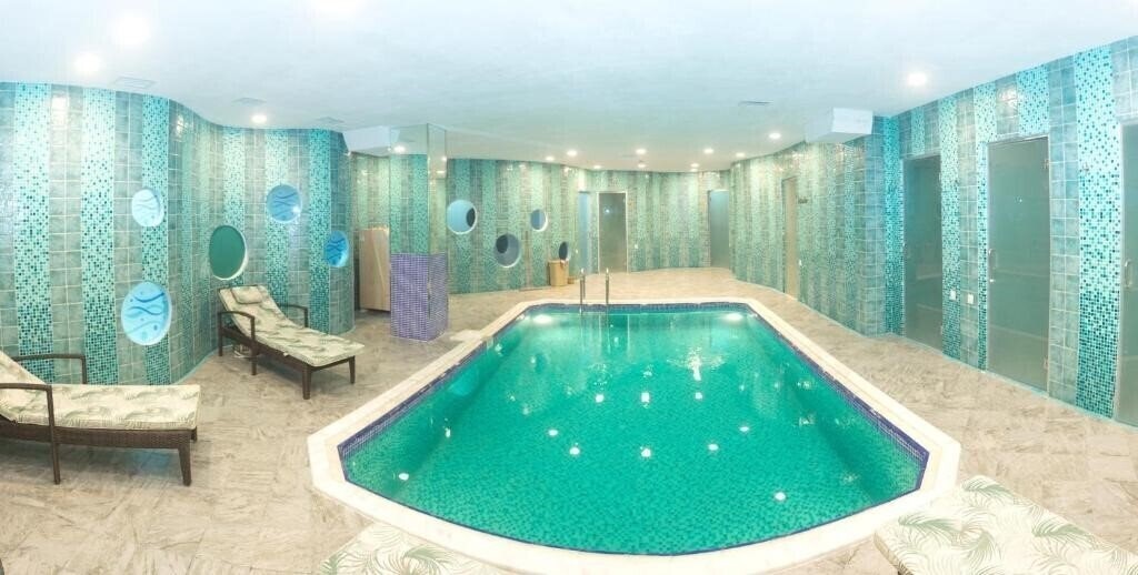 Zdjęcie Parkway Inn Hotel & SPA 4*