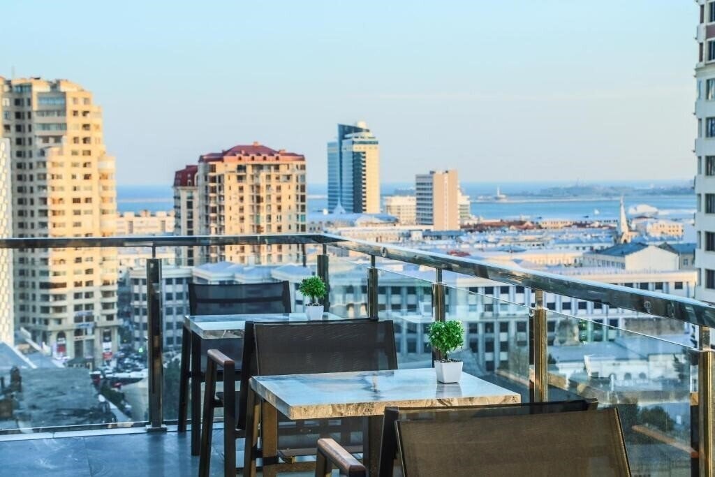 Zdjęcie Iris Hotel Baku 4*