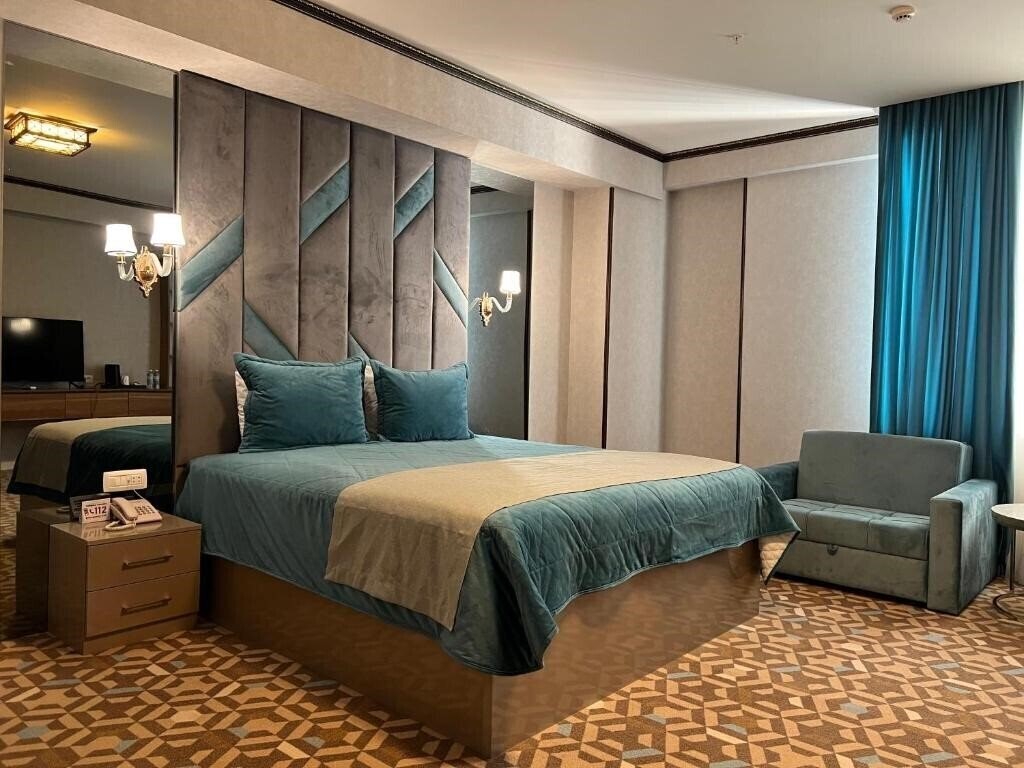 Отель Alison Hotel Baku 4*