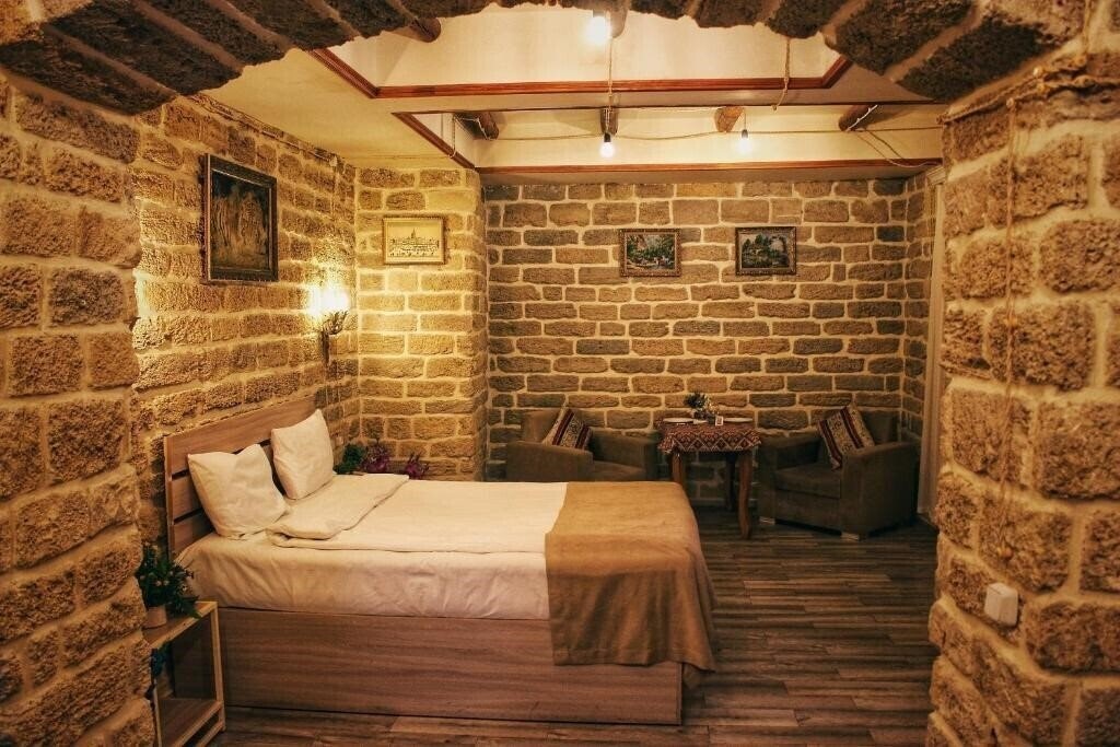 Готель Antique Hotel 4*