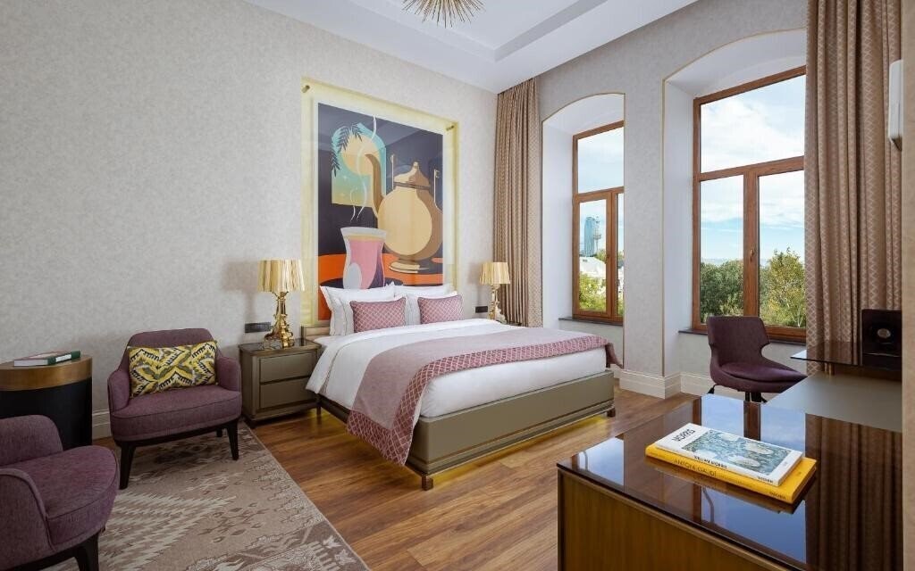 Hotel Art Gallery Hotel 5*