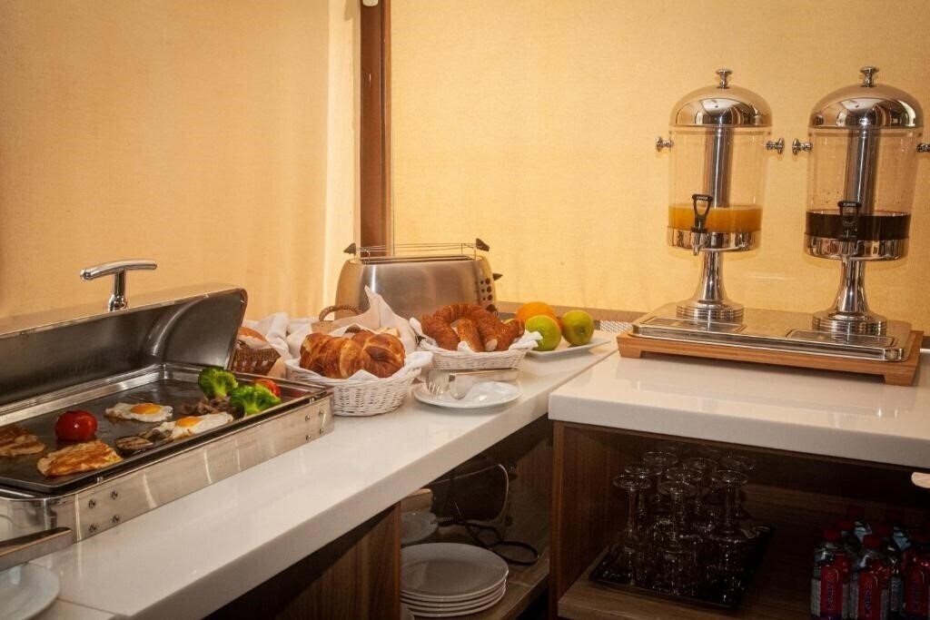 Zdjęcie Ayf Palace 4*