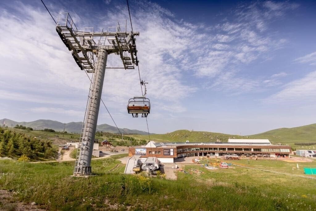 Zdjęcie Zirve Hotel Shahdag 4*