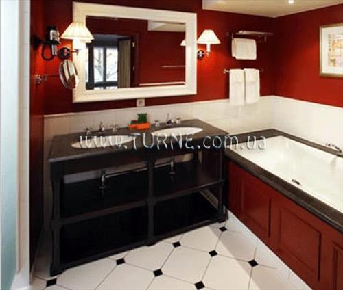 Фото NH Brugge 4*