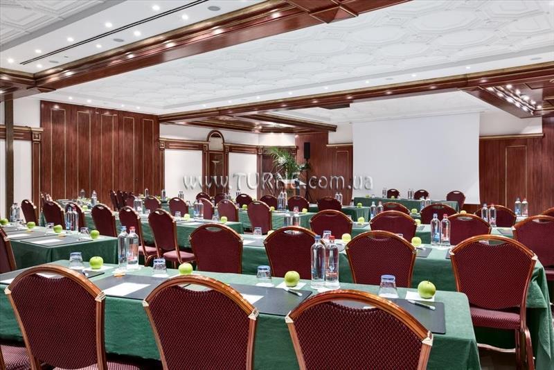 Отель Nh Du Grand Sablon 4*