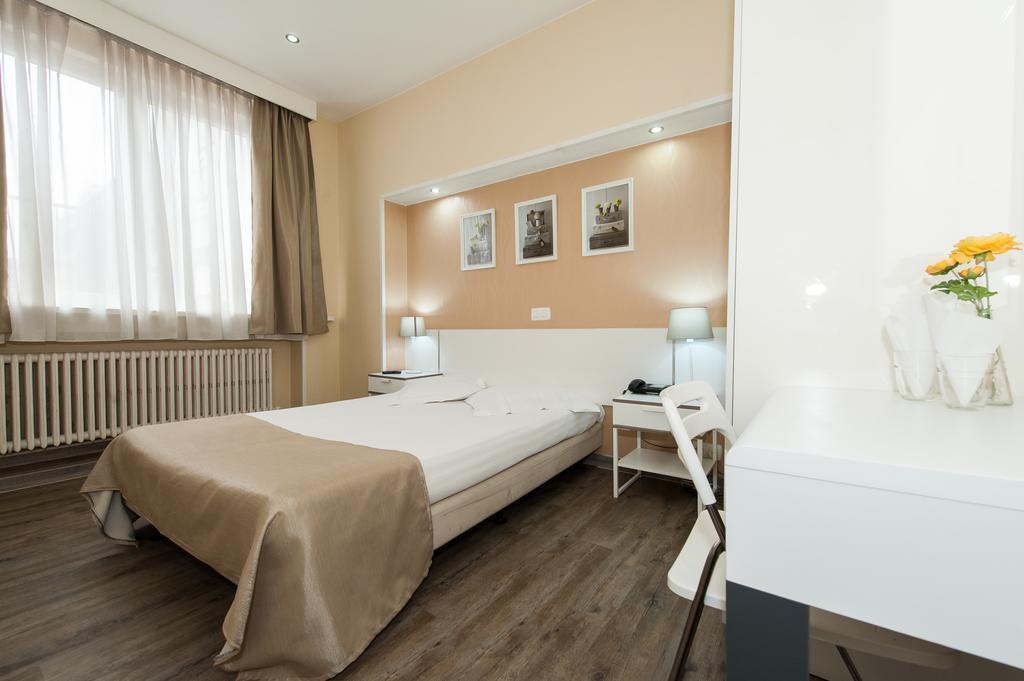 Картинка De France Hotel 2*