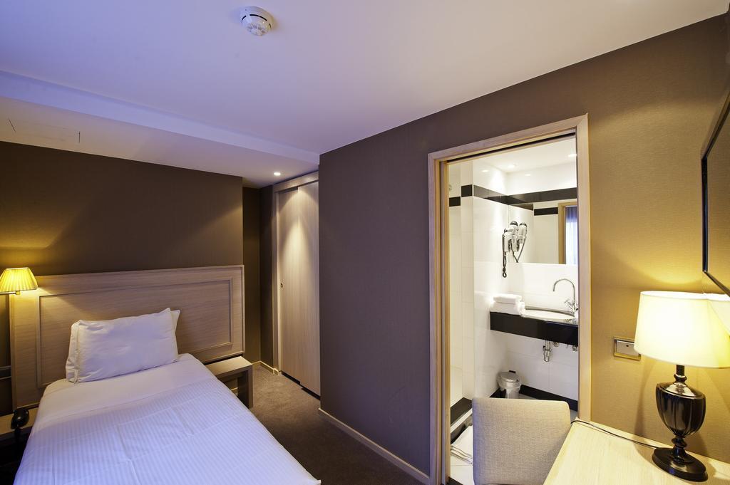 Изображение Marivaux 4*