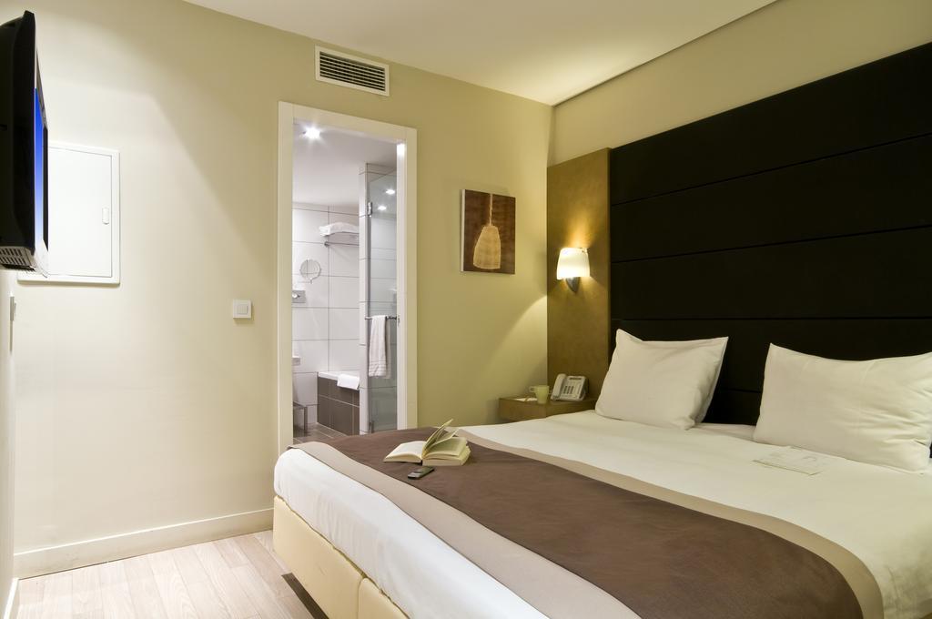 Hotel B-Aparthotel Grand Place 4*