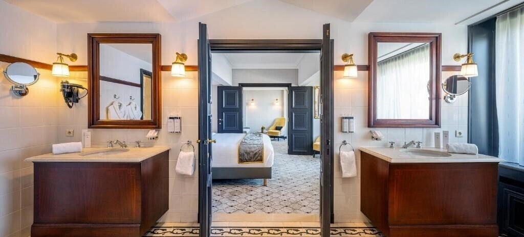 Obraz Warwick Barsey Hotel 4*