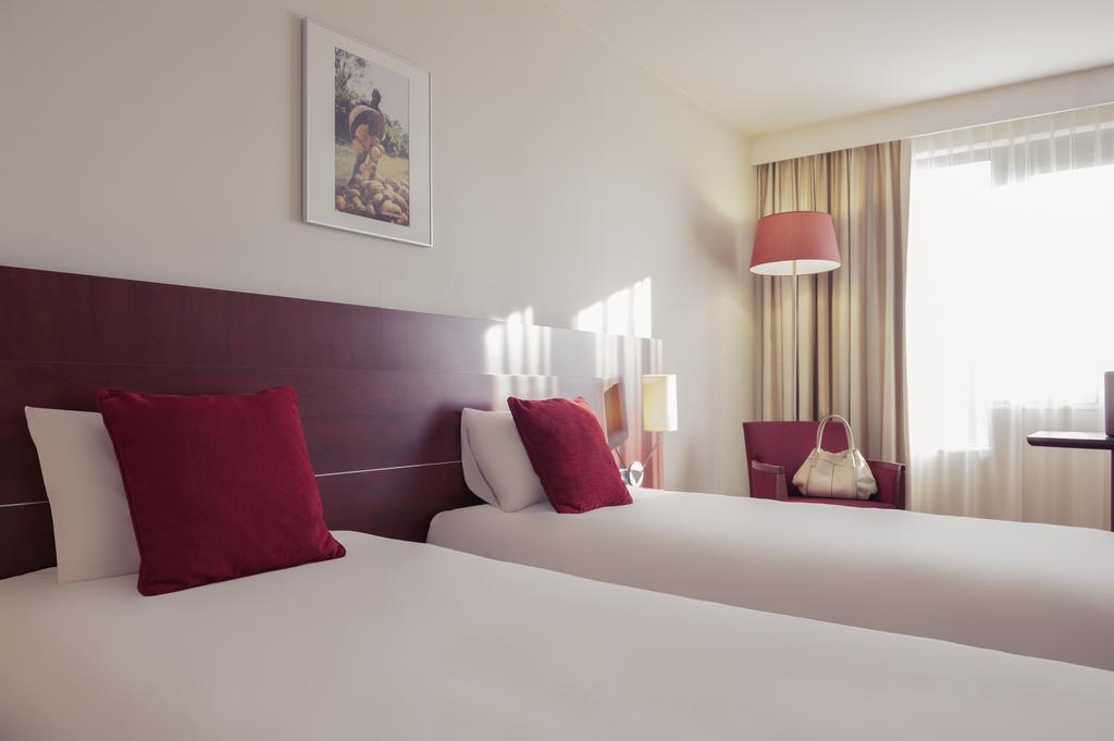 Hotel Mercure Brussels Airport 3*