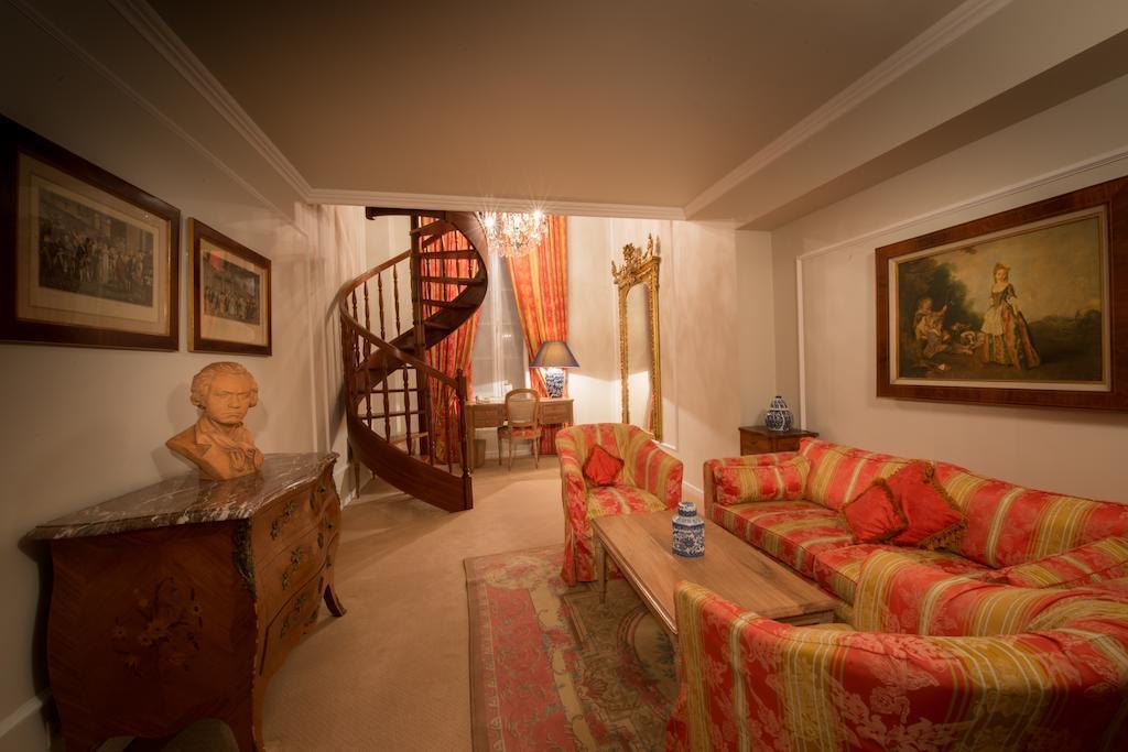 Zdjęcia Manos Stephanie 4*