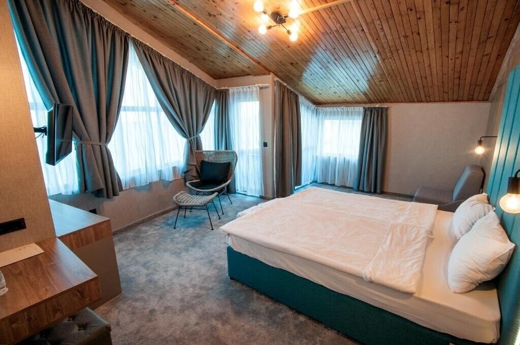 Картинка White House Family Hotel 3*