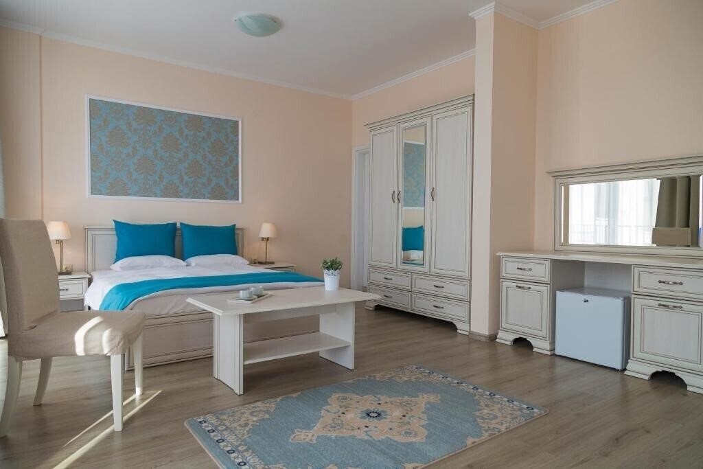 Zdjęcia White Rock Castle 4*