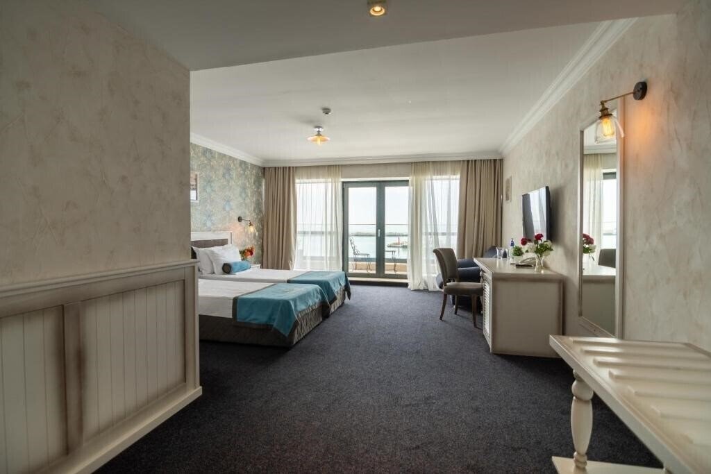 Фотографія Hotel Antik 3*