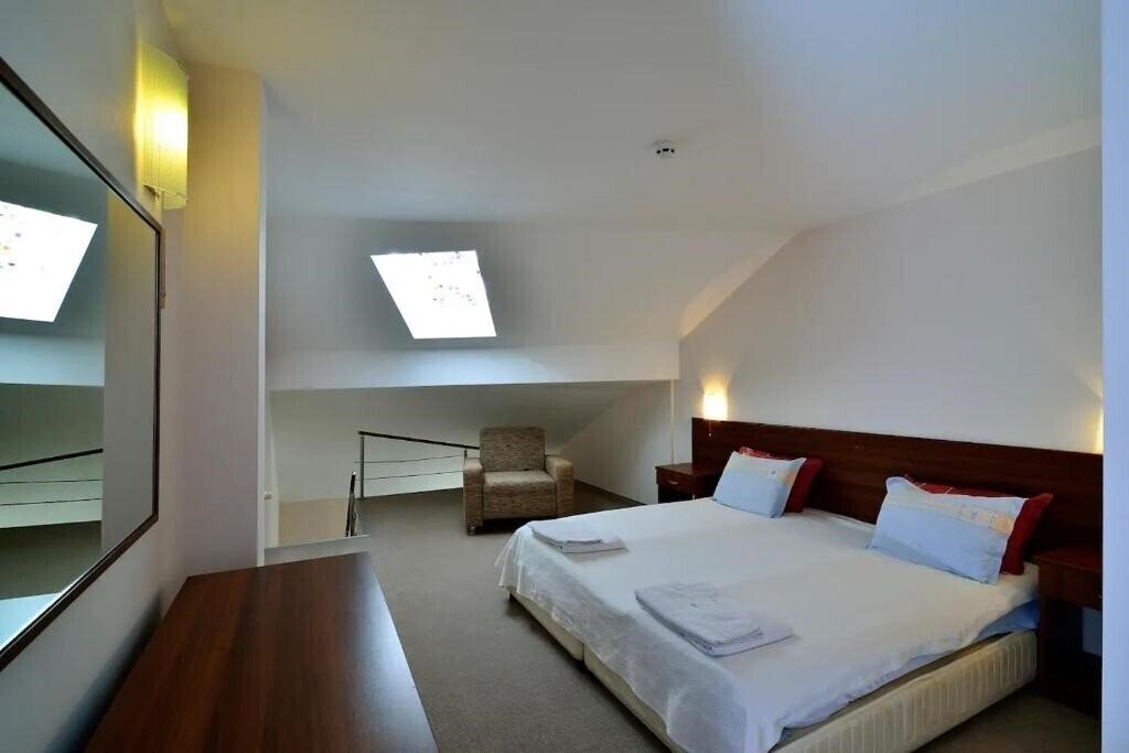 Фото Kralev Dvor 3*