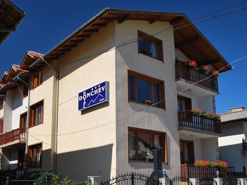 Отель Donchev 3*